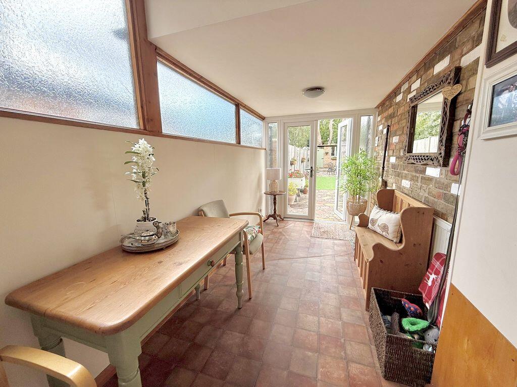 House in Dunstable, Central Bedfordshire - View 5