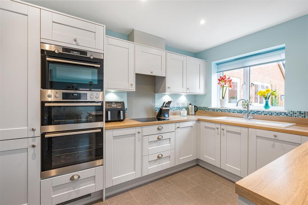 House in Seaford, East Blatchington - View 3