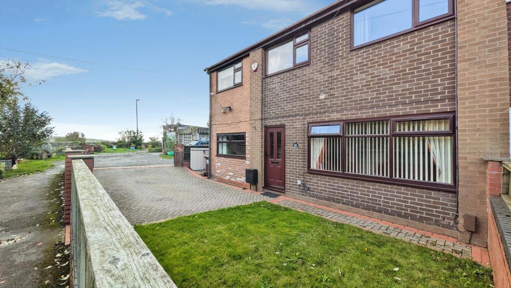 4-bed terraced on Esther Street, Greenacres, Oldham, OL4, £265,000