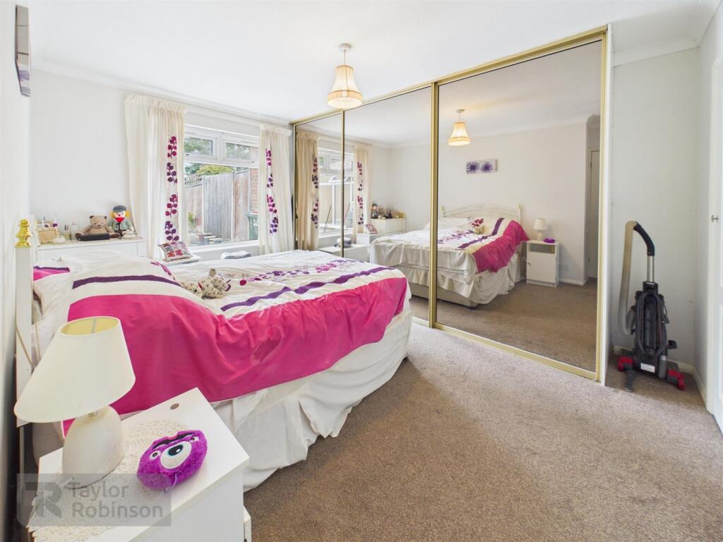 Perryfield Road, Southgate, Crawley - View 2