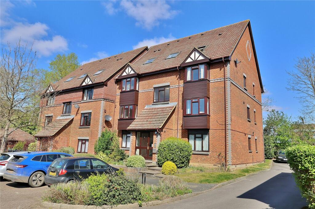 Main image of property: Templecombe Mews, Oriental Road, Woking, Surrey, GU22