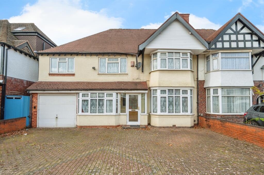Main image of property: Robin Hood Croft, Birmingham