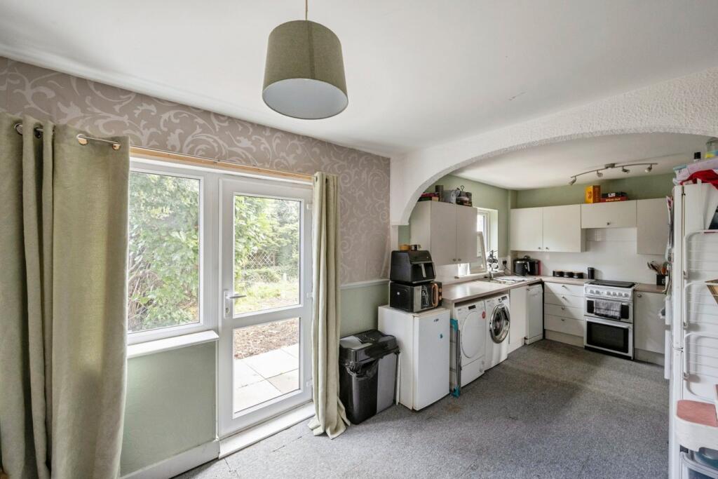 The Oval, Dunscroft, Doncaster, DN7 - View 4