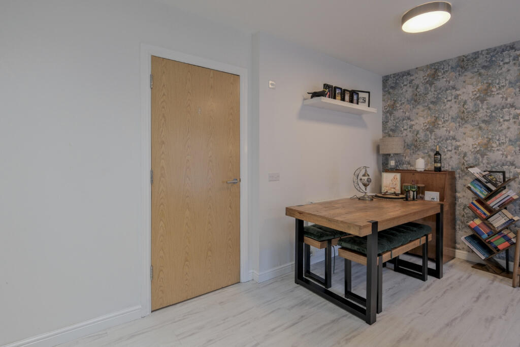 Apartment in Glasgow - More