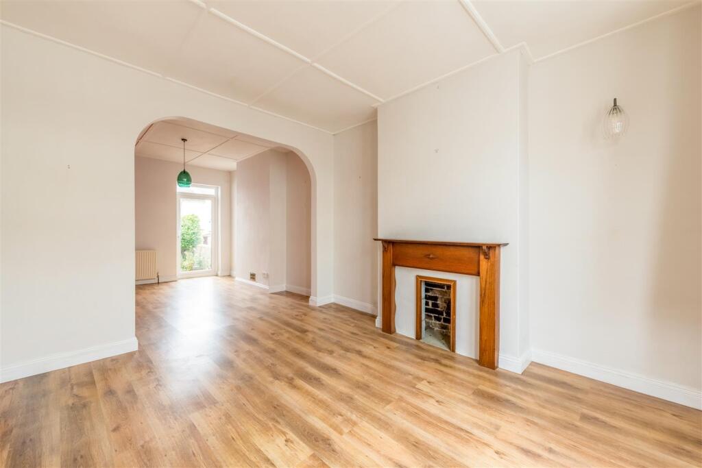House in Brighton - View 3