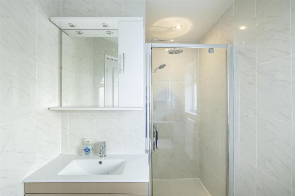 Additional image 10 of Wendover Close, Harpenden