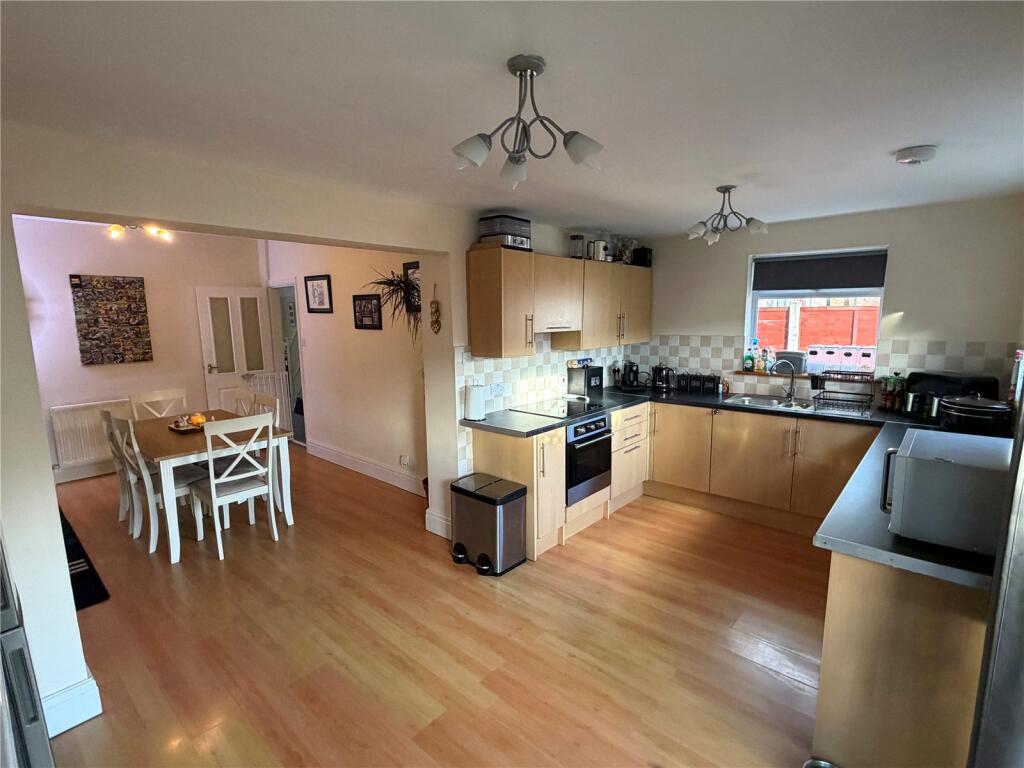 Bryn Marl Road, Mochdre, Colwyn Bay, Conwy, LL28 photo 3
