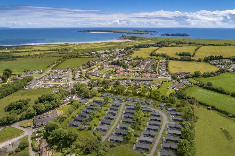 Four Bed Oakgrove Tamarack (50x22), Penally Grange, Penally, Tenby, Pembrokeshire, SA70 7NS photo 2