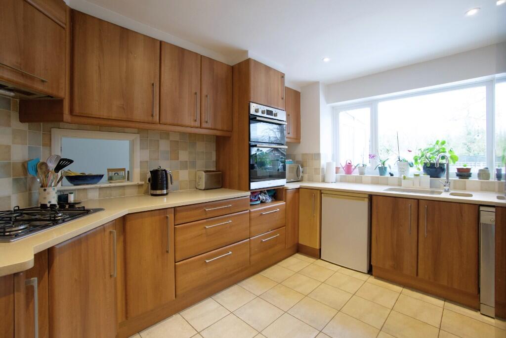 Towns End Road | Sharnbrook | Beds | MK44 | generous garden photo 5