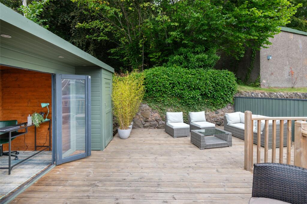 House in Lundin Links, Fife - More