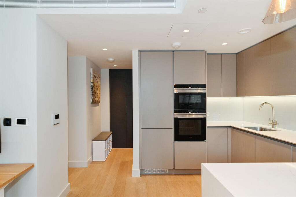 Apartment in London - View 4