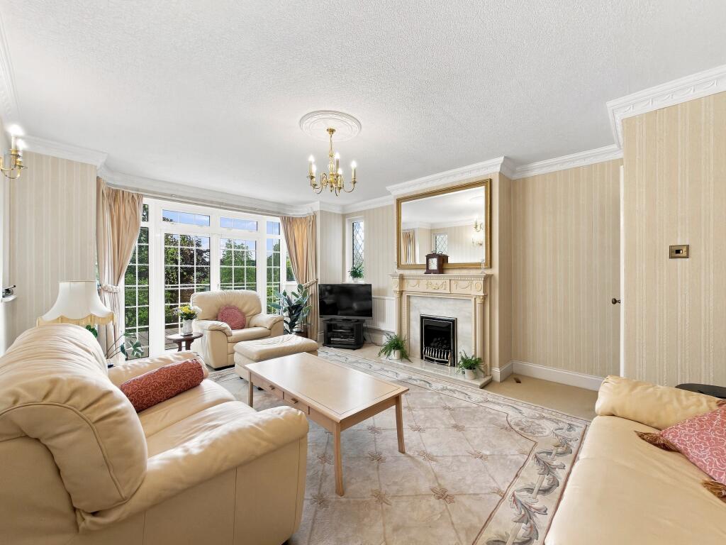 House in Pontllanfraith, Springfield - View 4