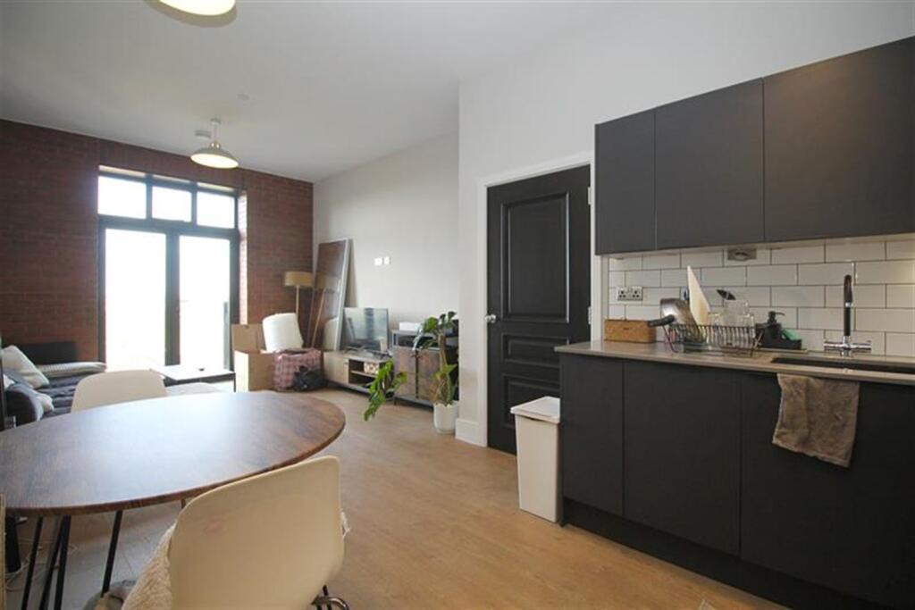 Apartment in Leicester - View 4