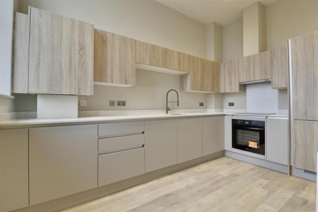 Apartment in Portsmouth - View 4