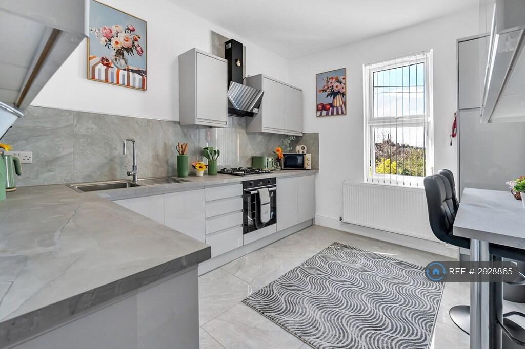 1 bedroom house share for rent