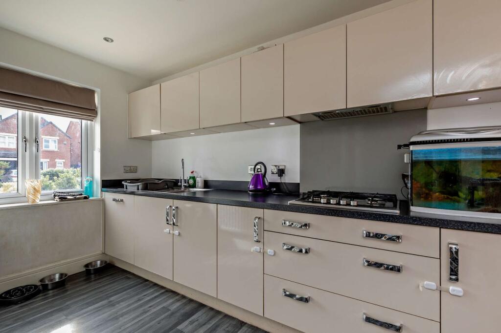 House in Bolsover, Clowne - View 2