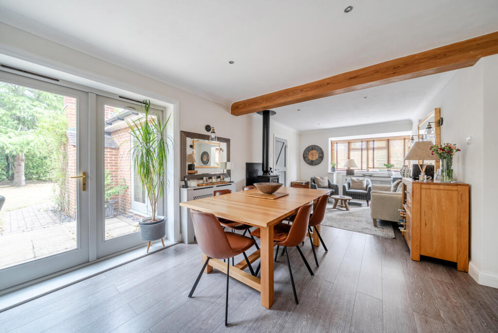 House in Guildford - View 4