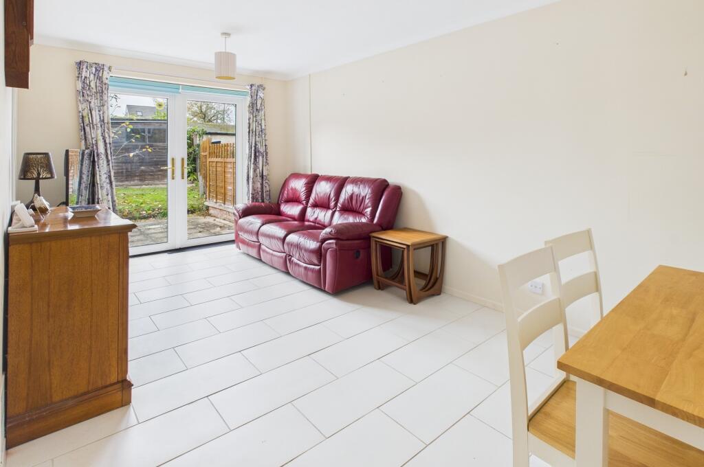 Chestnut Close, Haslingfield photo 2