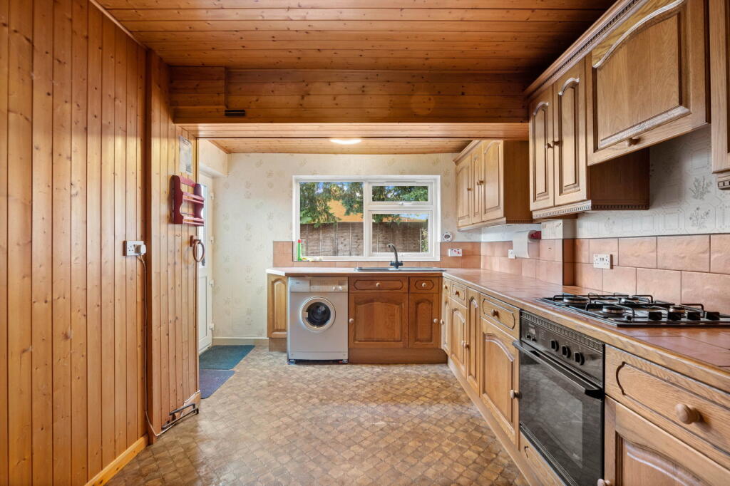 House in Worcester - View 2