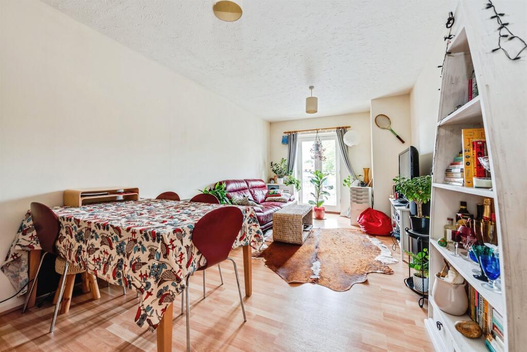 Apartment in Vale of White Horse, Abingdon on Thames - View 5
