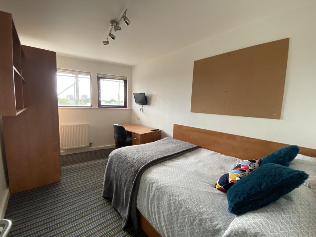 Apartment in Liverpool - View 2