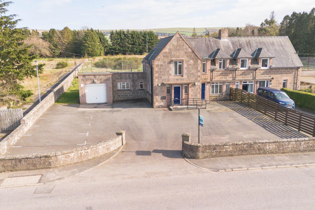 Aberdeen Road, Laurencekirk, AB30