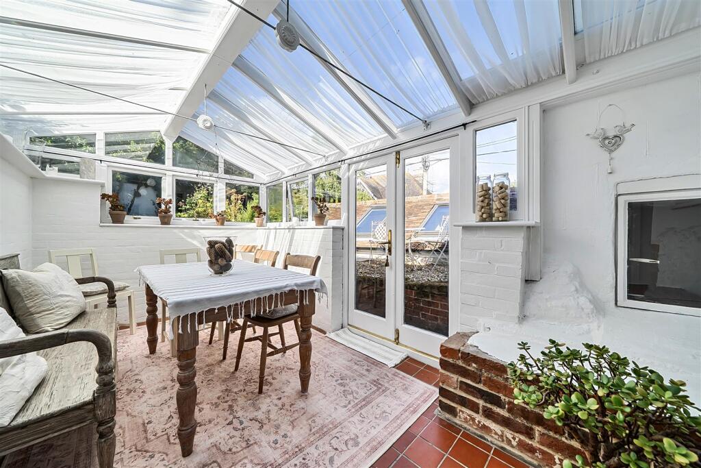 House in Child Okeford, Dorset - View 4
