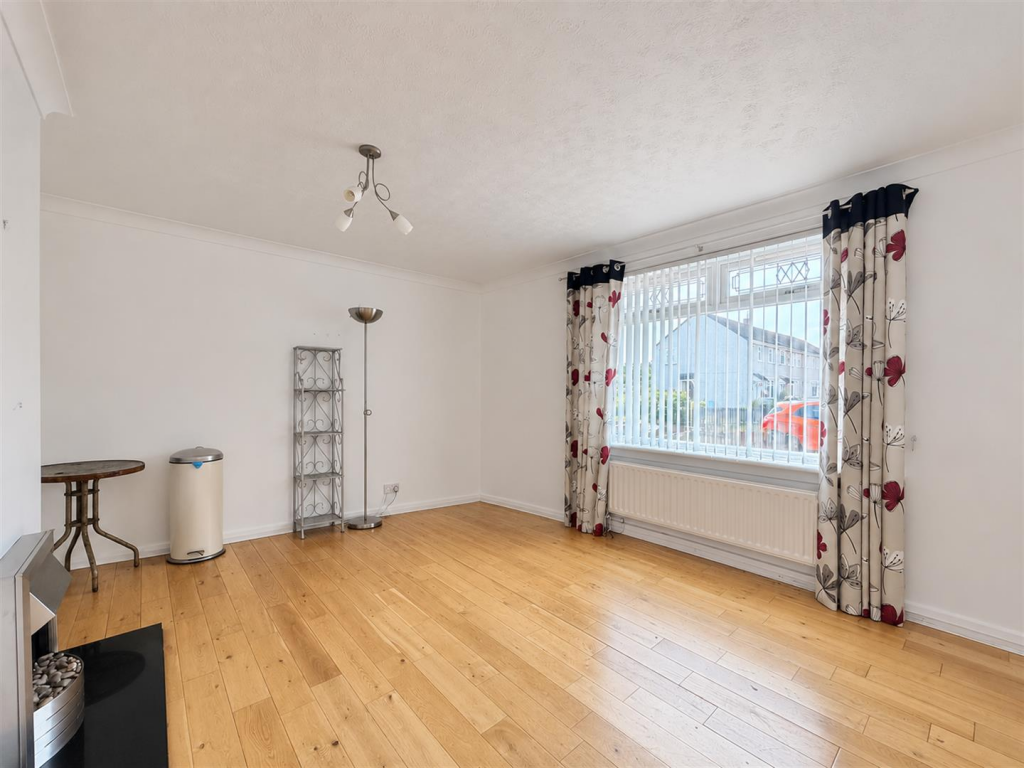 House in Viewpark, Fallside - View 2