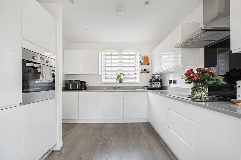 House in Cherwell, Bicester - More