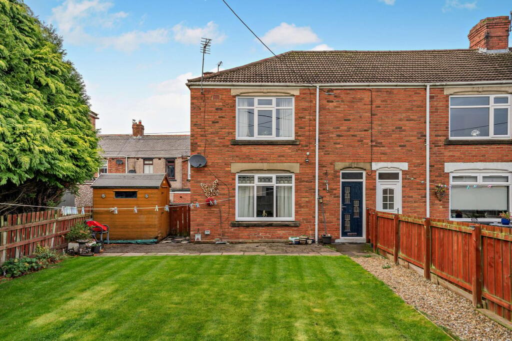 3-bed terraced on Sunnyside Terrace, Trimdon Grange, Trimdon Station, TS29, £77,000