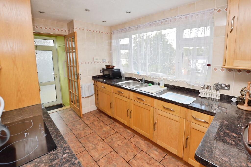 House in Torquay, Torbay - View 4