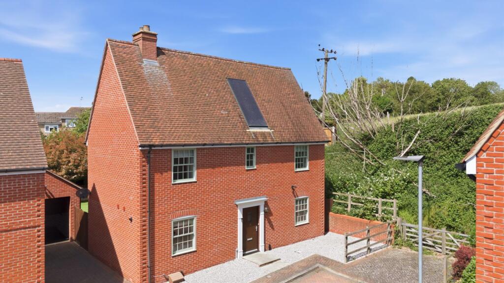4-bed detached on Pikes Marsh, Bures, £550,000