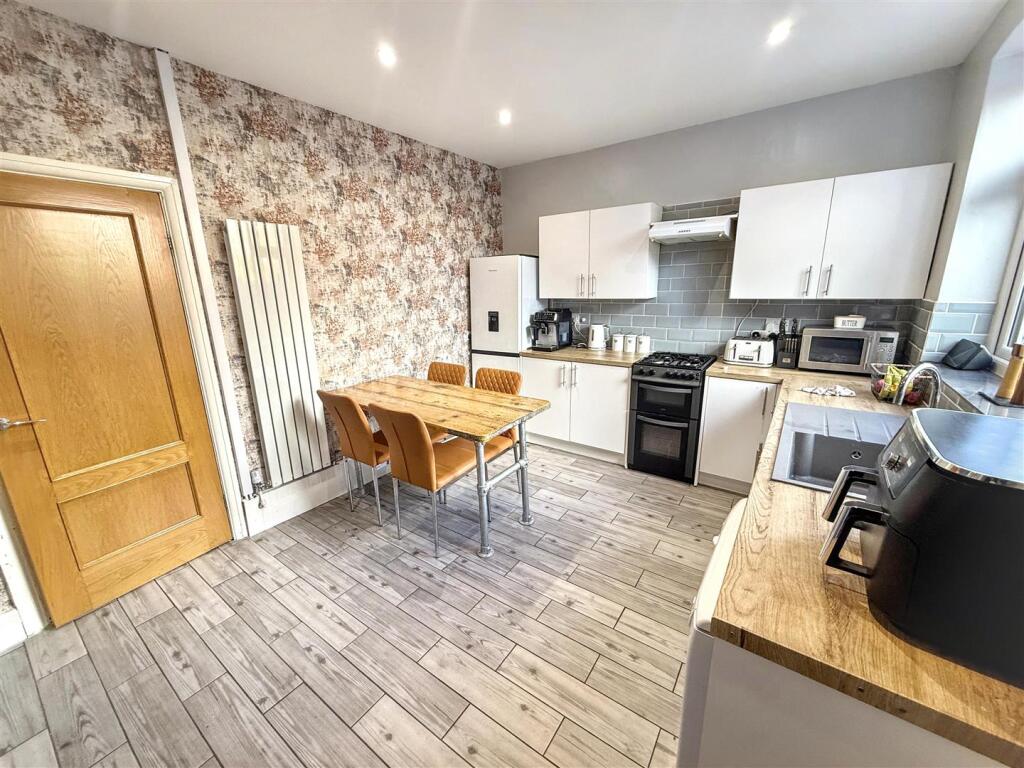 House in Preston - View 4
