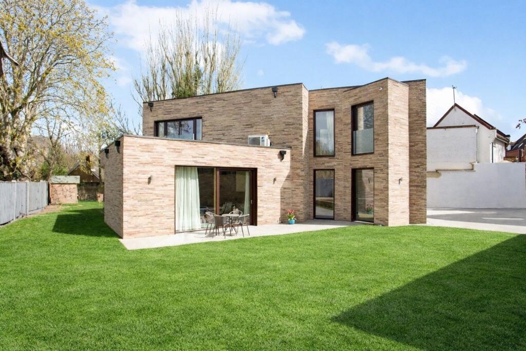 Main image of property: Bramcote Road, Putney, London, SW15