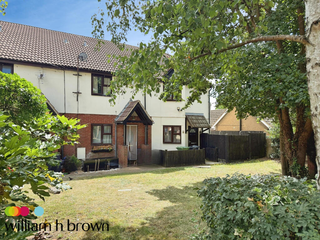 Main image of property: Broome Place, Aveley, SOUTH OCKENDON