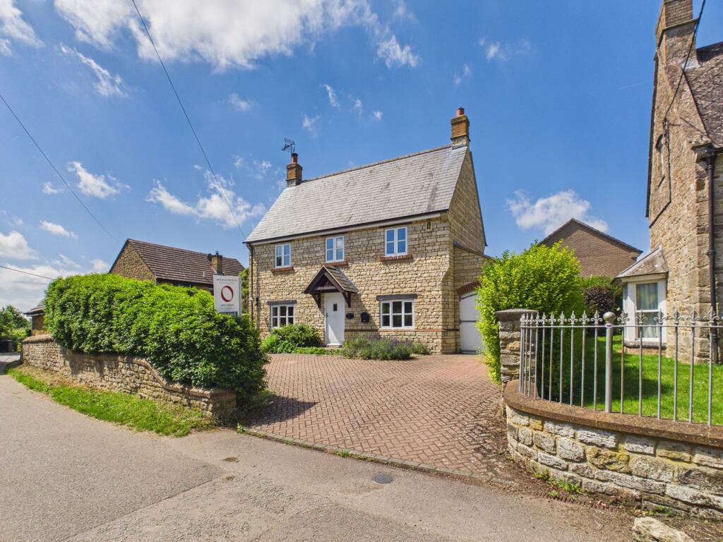 Main image of property: Milthorpe, Lois Weedon, NN12
