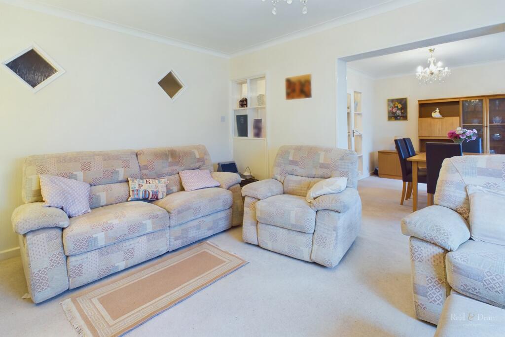 Burlington Place, Eastbourne photo 2