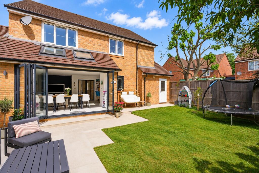 House in St Albans, Wheathampstead - View 4