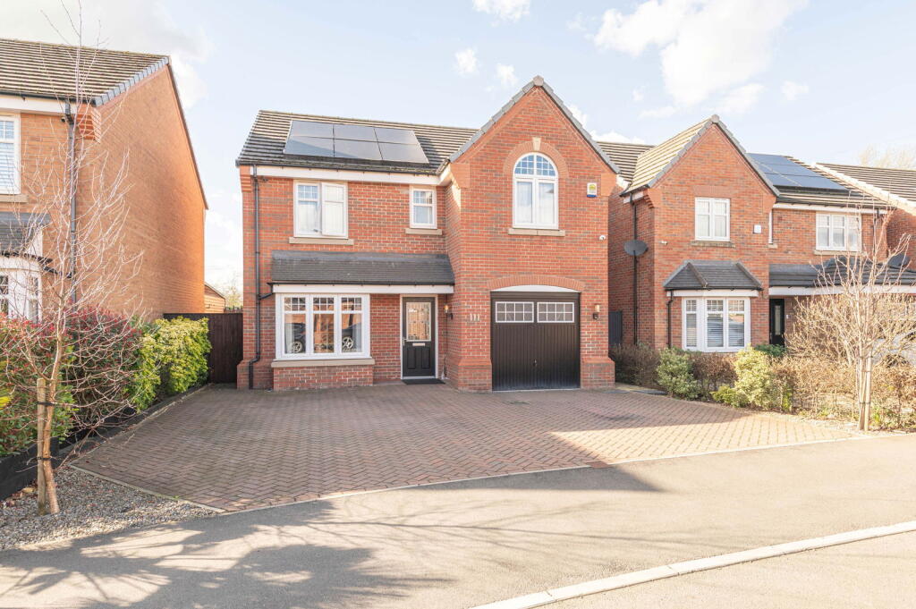 Main image of property: Heatherfields Crescent, New Rossington, Doncaster, DN11 0TY