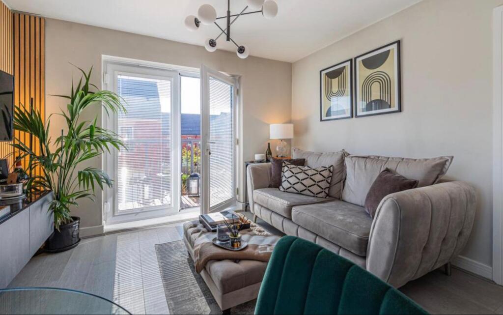 Apartment in Cardiff, The Mill, Canton - View 2