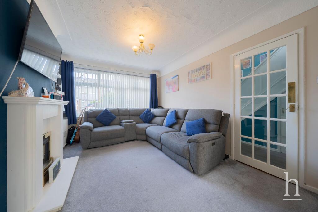 Pembroke Avenue, Wirral, CH46 - View 5