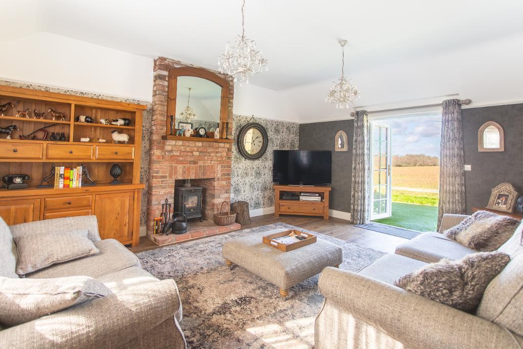 House in Wealden, Roebuck Park, Hellingly - View 2