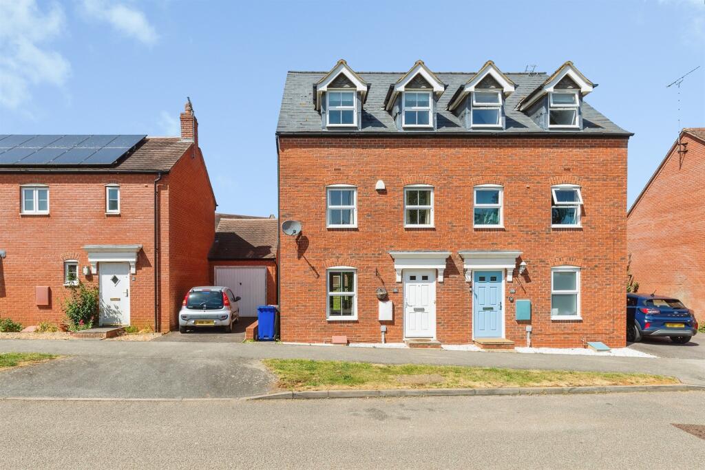 Main image of property: Winter Gardens Way, Banbury