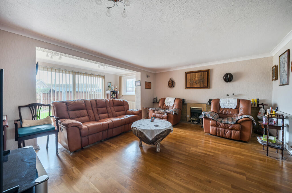 Kimber Close, Lancing, West Sussex, BN15 photo 2