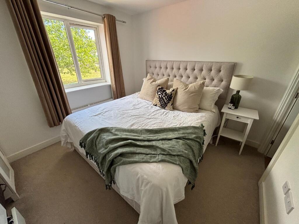 Crestwood Close, Goldenash, Northampton NN3 – další