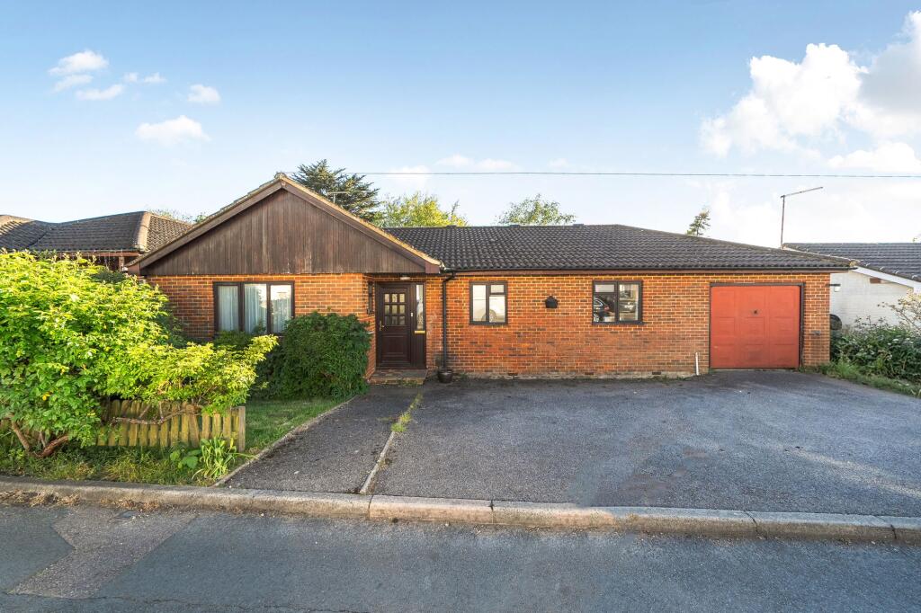 Main image of property: Sunny Rise, Chaldon, CR3