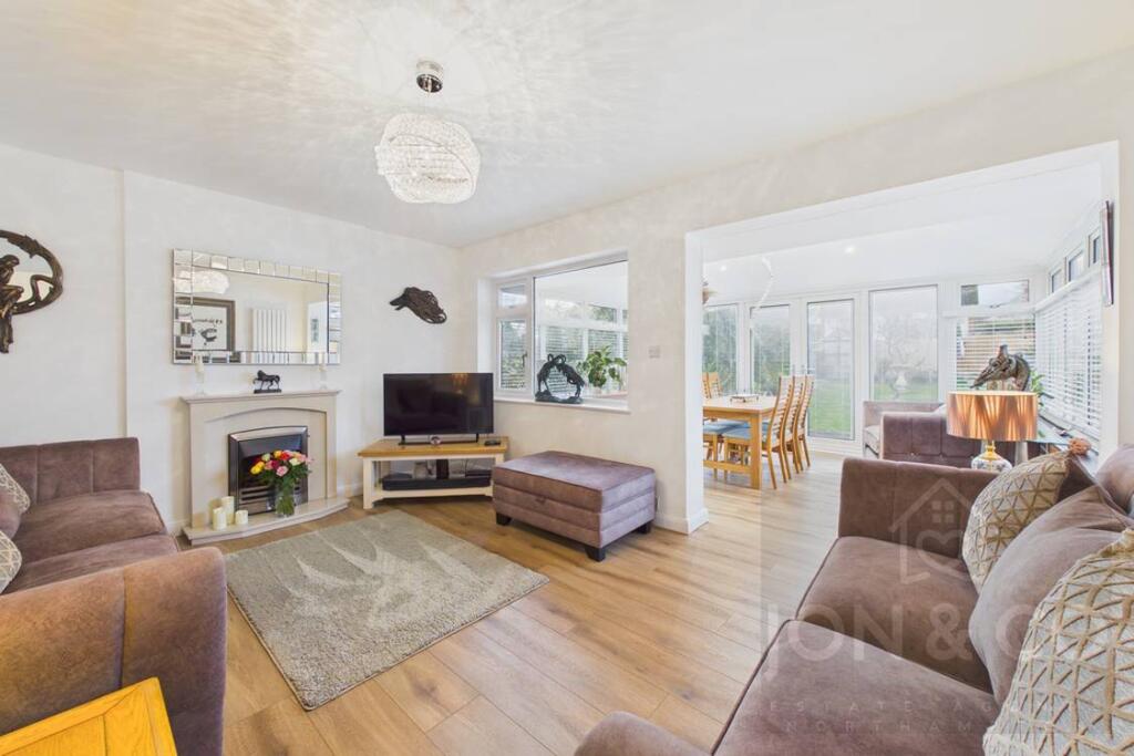 House in Northampton, West Northamptonshire - View 3