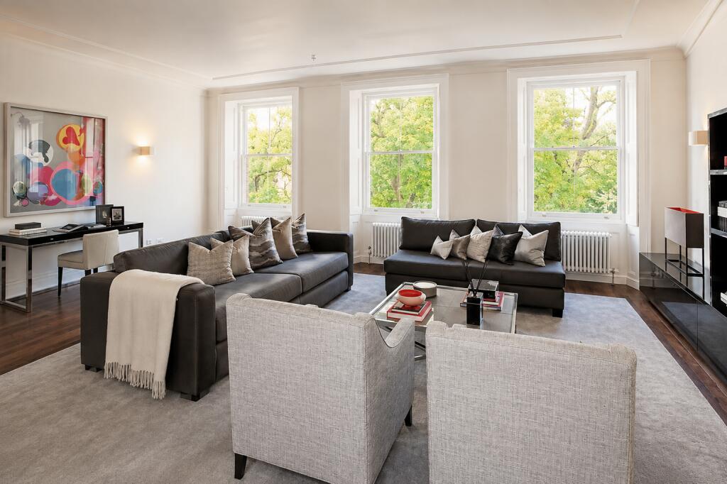 Main image of property: Apartment, St. Georges Square, London, SW1V