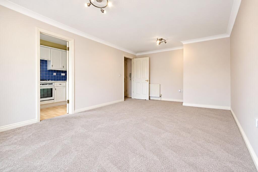 Apartment in Enfield - View 2