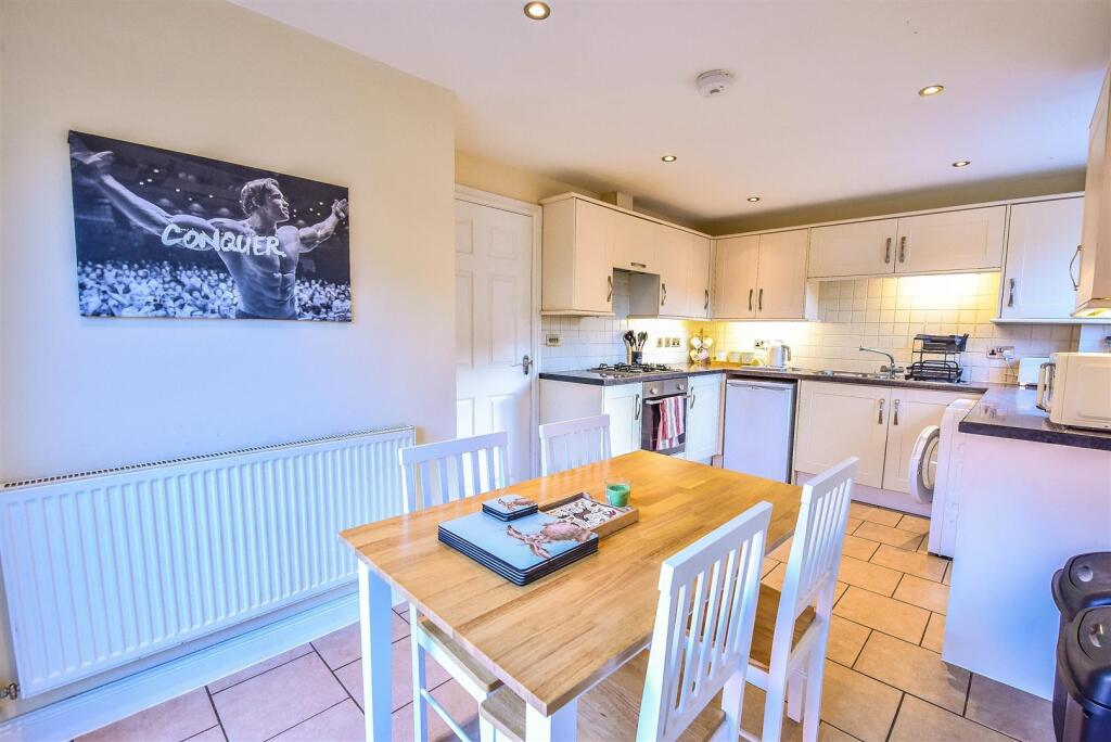 38 Rosebery Road photo 3